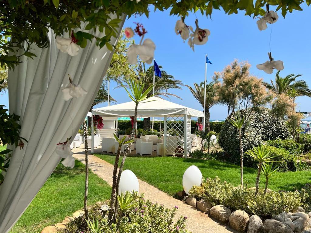 Hotel Parco Delle Rose Сильви-Марина Экстерьер фото