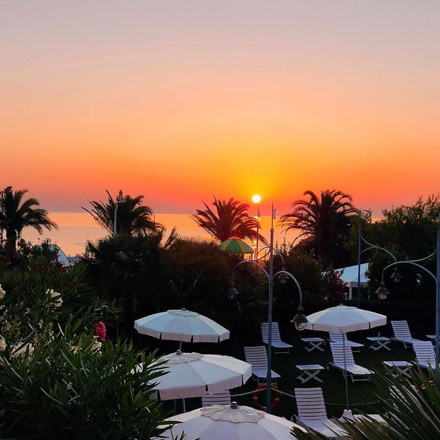 Hotel Parco Delle Rose Сильви-Марина Экстерьер фото