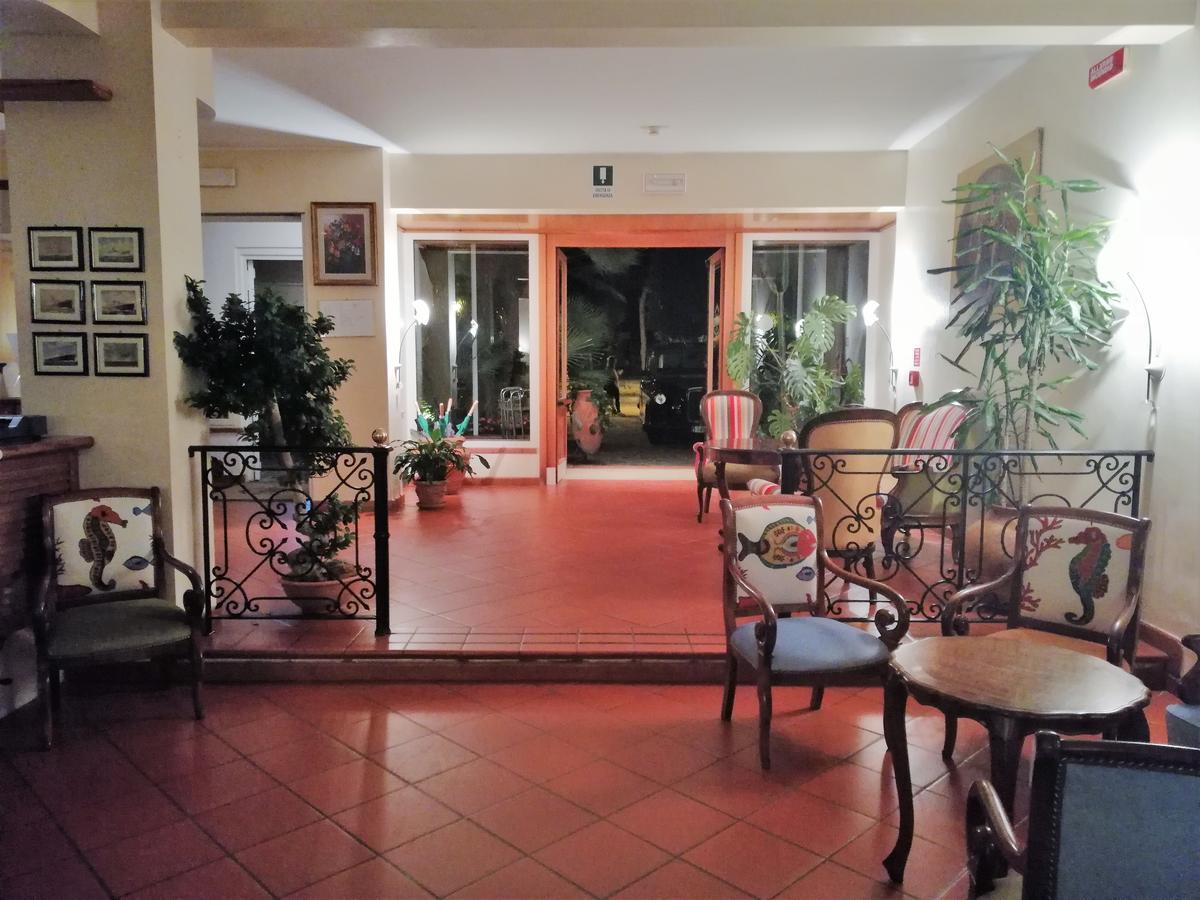 Hotel Parco Delle Rose Сильви-Марина Экстерьер фото